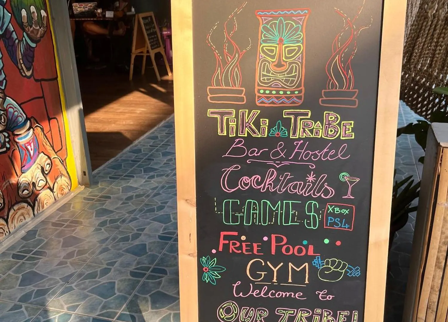 Tiki Tribe Bar & Hostel Koh Tao
