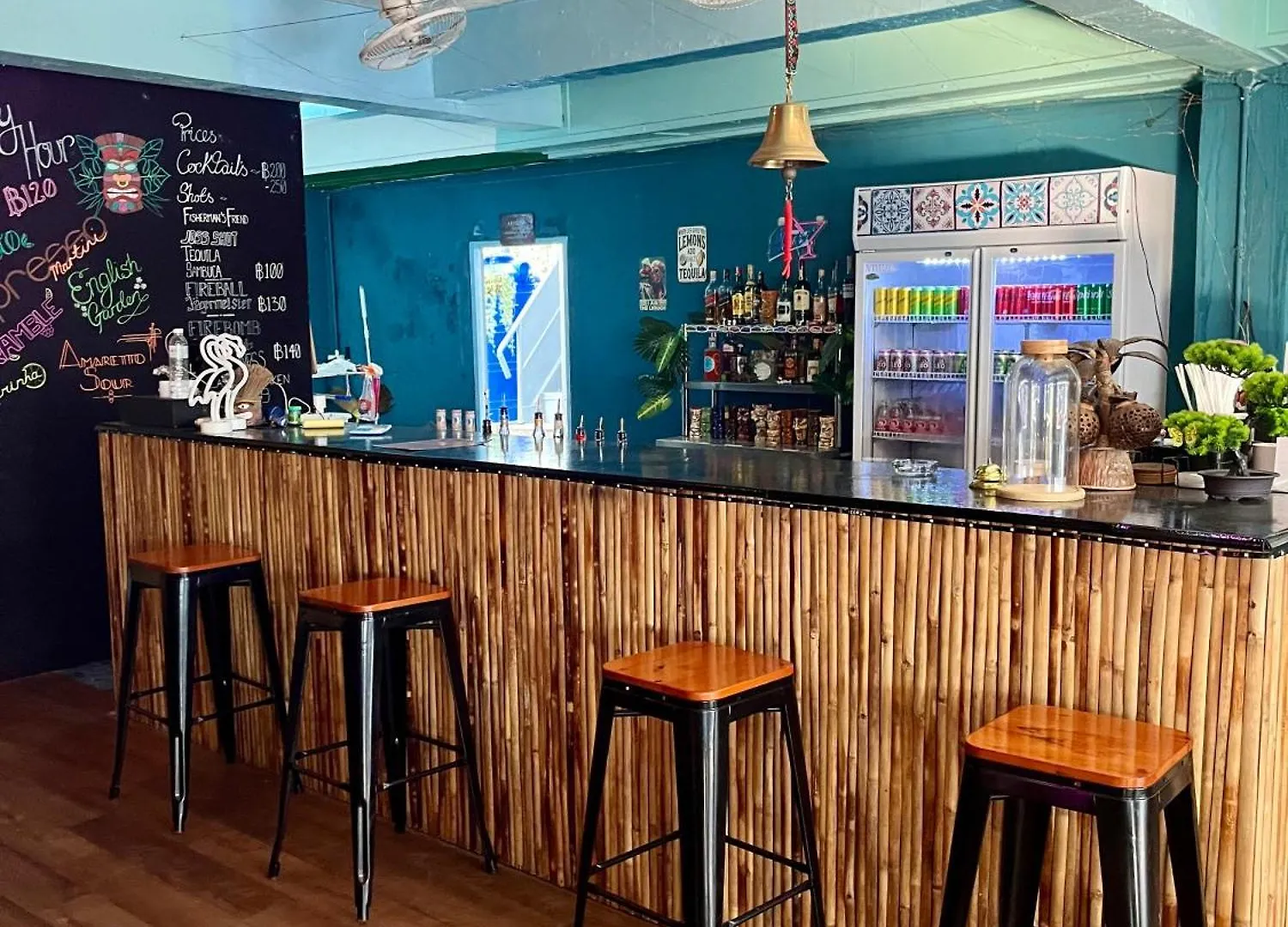 Tiki Tribe Bar & Hostel Ko Tao