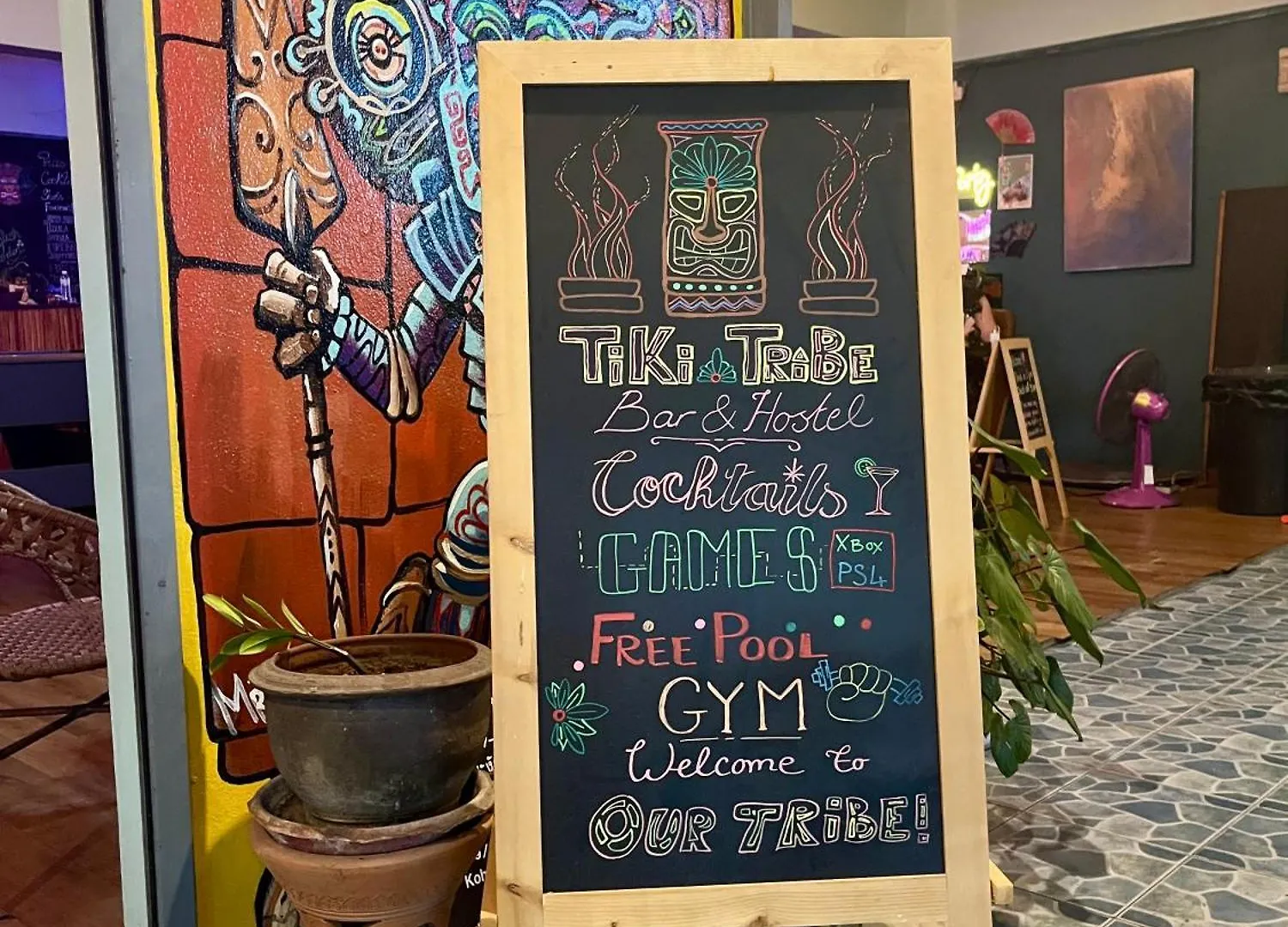 Tiki Tribe Bar & Hostel Koh Tao